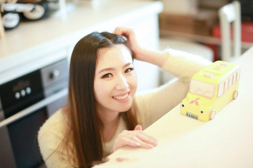 蛋糕妹厨房里